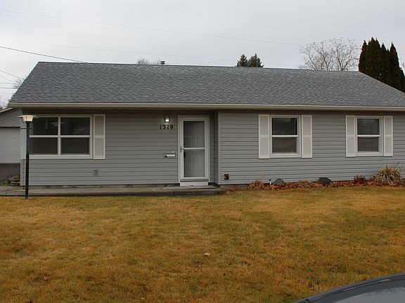 2nd image of 1319 Birch Ave