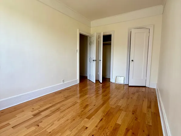 561 41st Street image 15 of 22