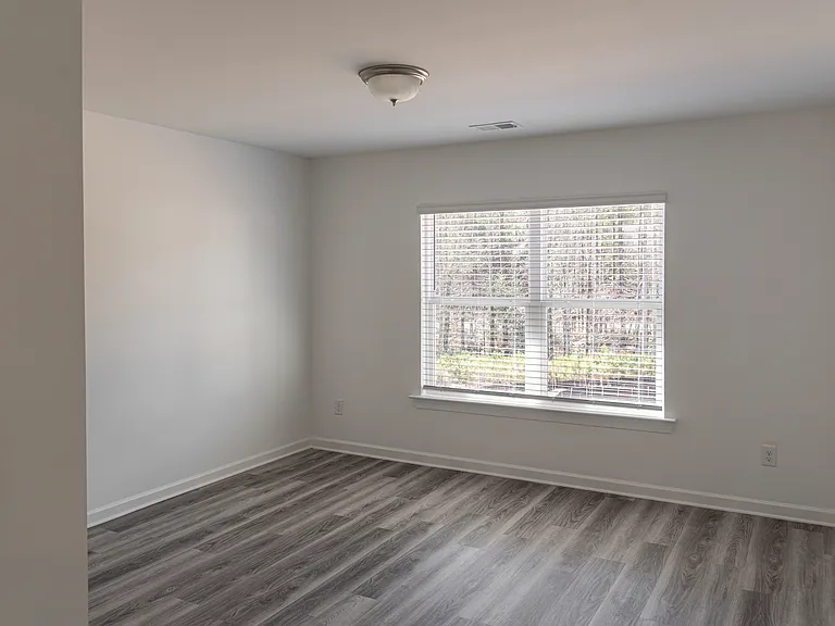 3361 Pepperpike Ct — Photo 34