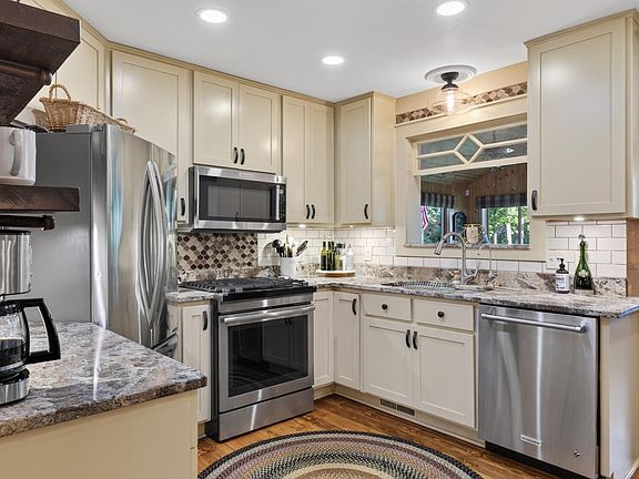 4th image of 7948 Golf Estates Dr