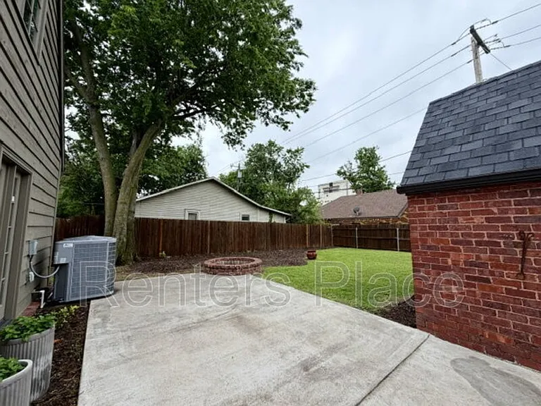 1904 S Yorktown Ave — Photo 35