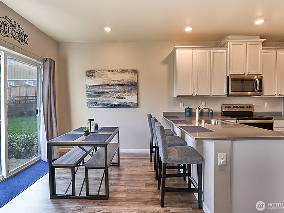 4th image of 8727 E Gilman Avenue