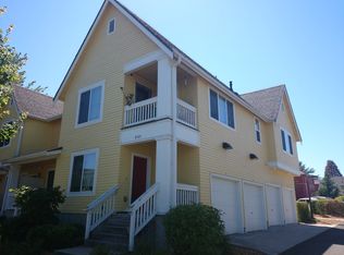 6421 High Point Dr SW, Seattle, WA 98126