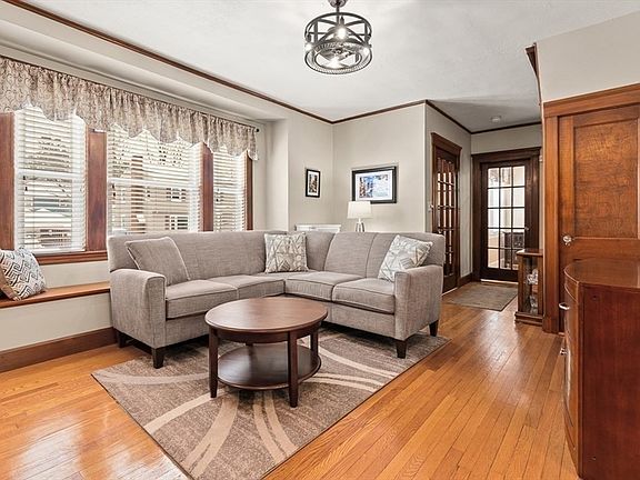 5th image of 64 Clifton St