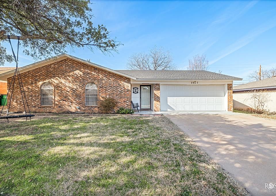 1st image of 2917 Bluebonnet Ln