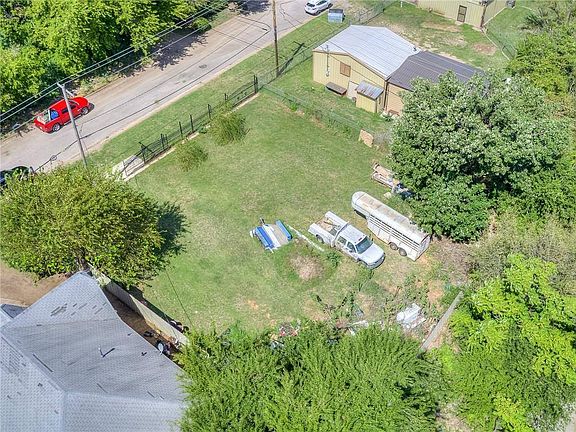 4th image of 2614 S Santa Fe Ave