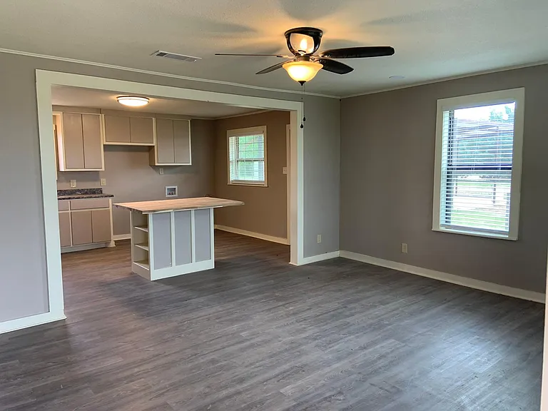 6753 E State Road 114 — Photo 2