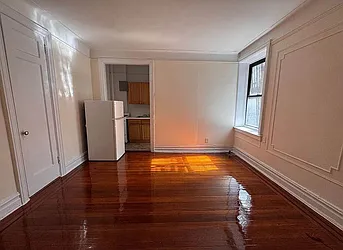 624 West 207th Street