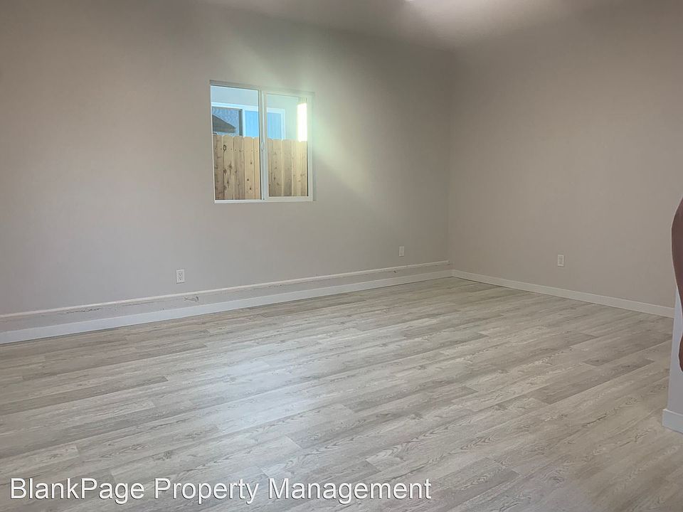 2nd image of 2325 Prospect St