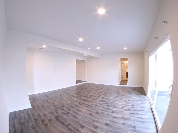 5th image of 6200 Beeman Ave