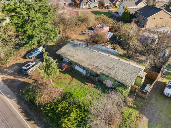 14430 Maplelane Rd, Oregon City, OR 97045