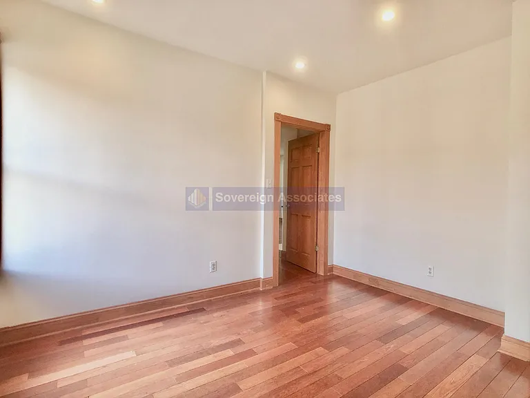 295 Convent Ave #33 — Photo 6