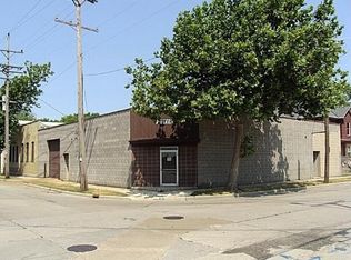 1652 Phillips Ave, Racine, WI 53403