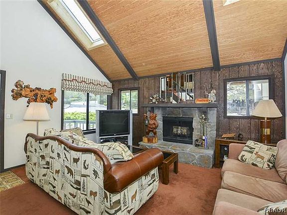 3rd image of 417 Meadowbrook Ln