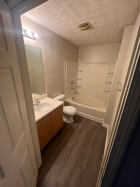 3 bed, 1292 sqft, $1,455 — Photo 4