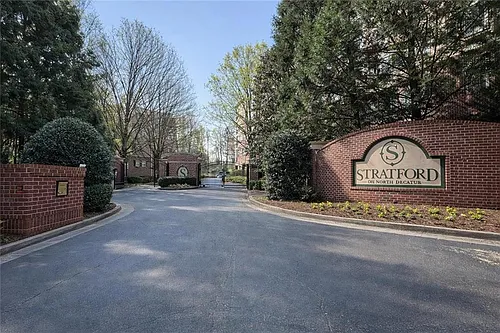 4107 Stratford Cmns Photo 1