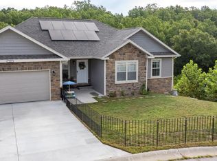 106 Quartz Ct, Saint Robert, MO 65584