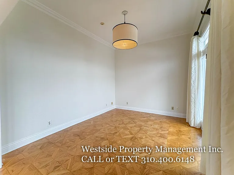 911 5th St #202 — Photo 6