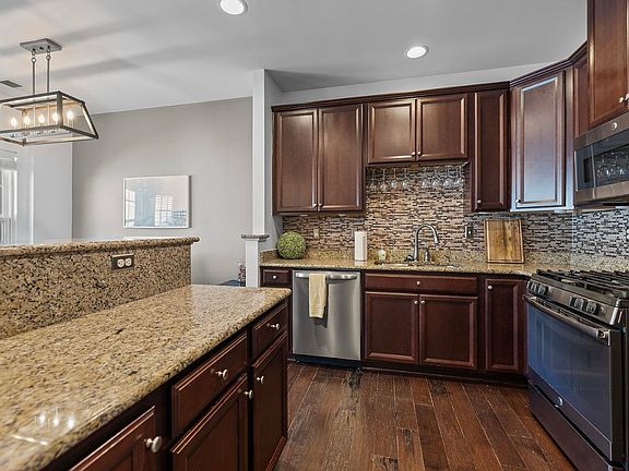 4th image of 7443 Red Mulberry Way