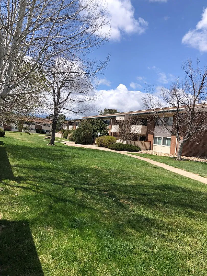 Charming 1 Bedroom with Patio and Reserved Parking in Gunbarrel — Photo 1