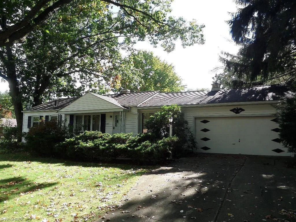 3442 Surrey Rd SE photo 1