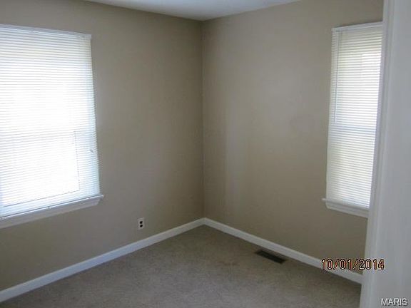 4th image of 1200 Saint Joan Dr