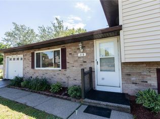 218 Kusak Rd, Henrietta, NY 14467