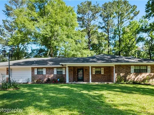 109 Jasmine Dr, Pineville, LA 71360