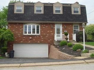 36 Julie Dr, Pittsburgh, PA 15227