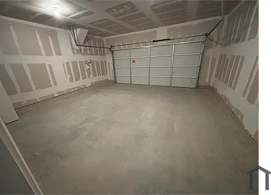 3 bed, $2,550 — Photo 3