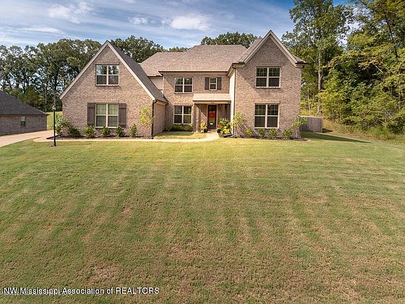 2nd image of 7424 Rose Garden Ln