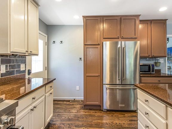 4th image of 109 Sussex St
