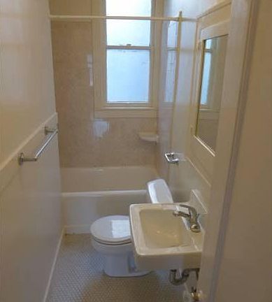 4th image of 945 Hyde St APT 32