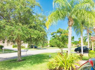 807 NW Greenwich Ct, Port Saint Lucie, FL 34983