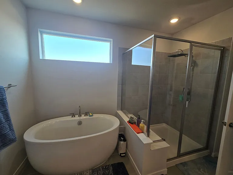 1431 Loraine Cir N — Photo 14