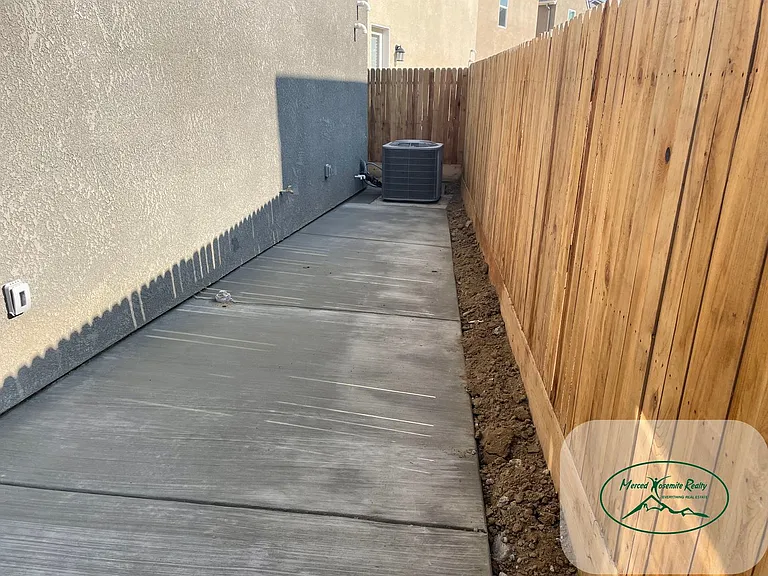 218 Shafer Ave — Photo 17
