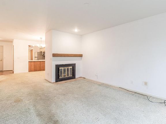 4th image of 5650 Deville Ct