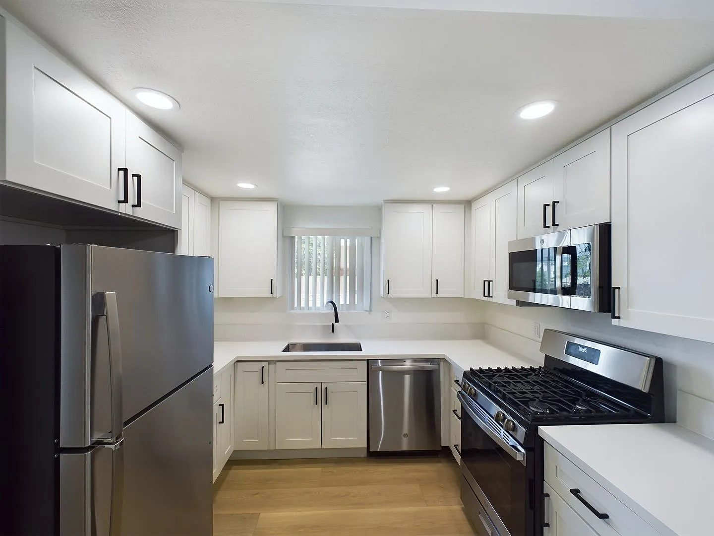 419 W 4th Ave — Photo 4