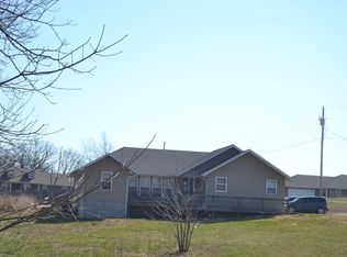10779 Private Road 2192, Cassville, MO 65625
