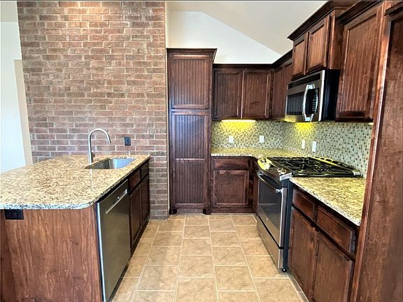 Decorative brick wall