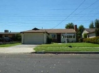 8825 Roslyndale Ave, Pacoima, CA 91331