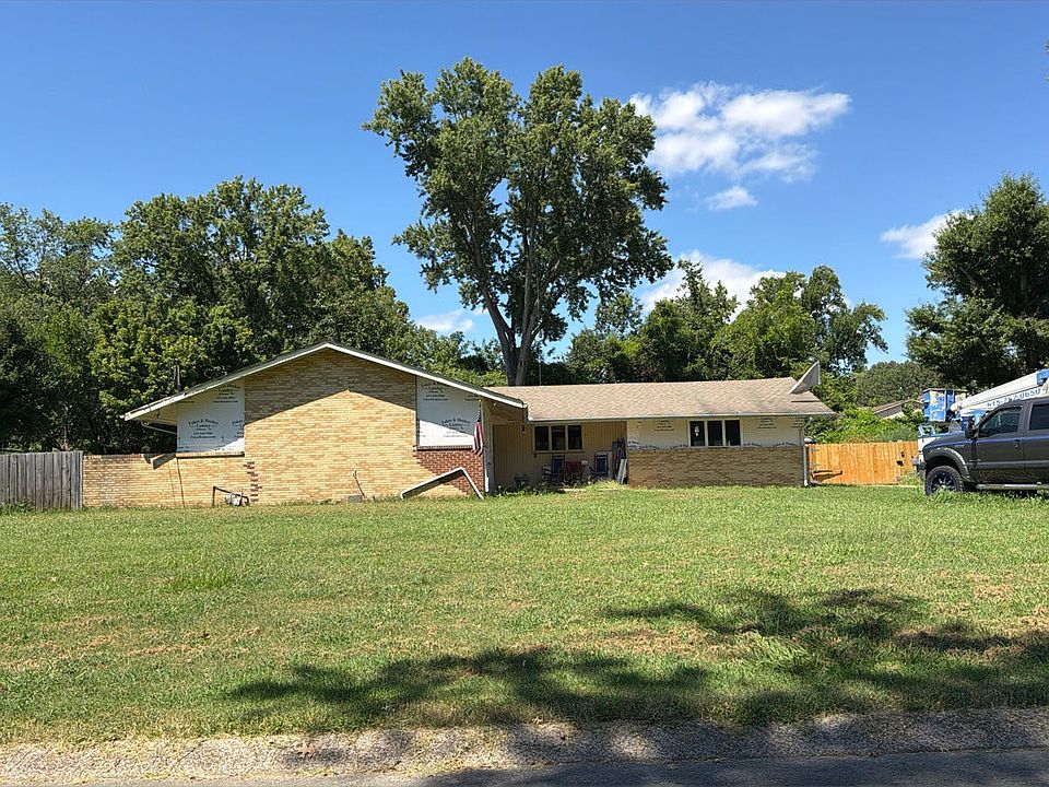 1st image of 110 Sun Valley Rd