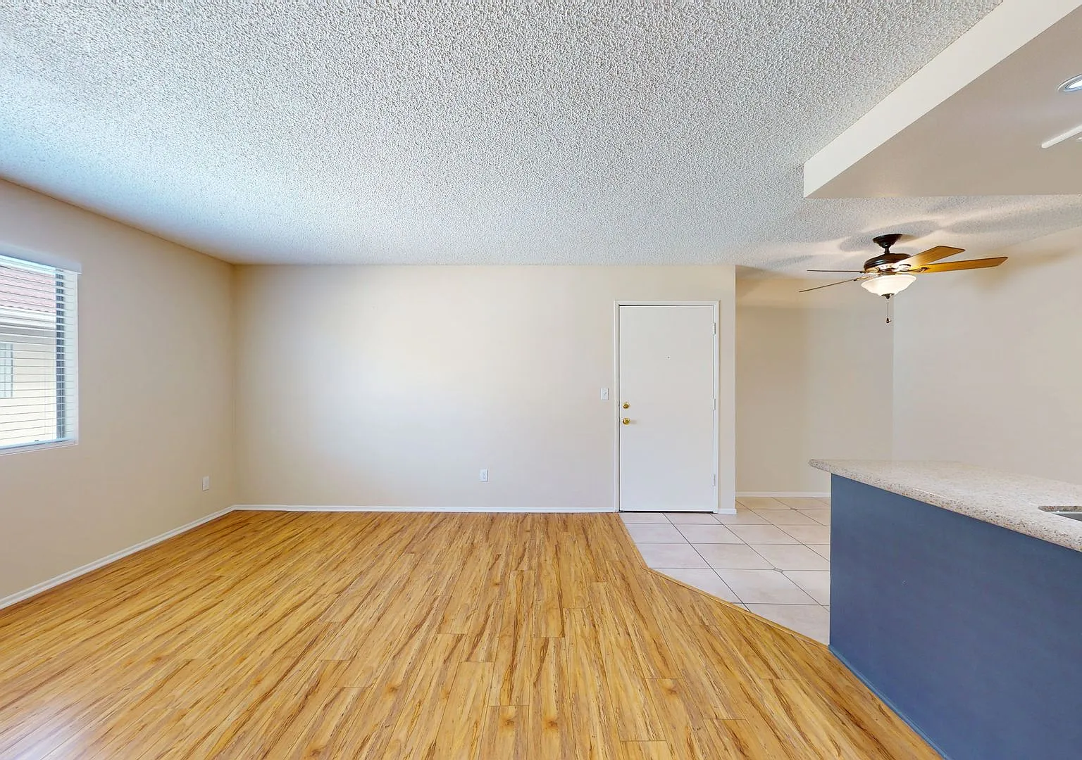 2532hu — Photo 3