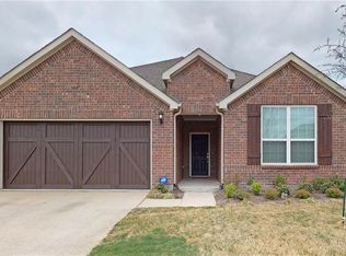 105 Hanover Trl, Lewisville, TX 75067