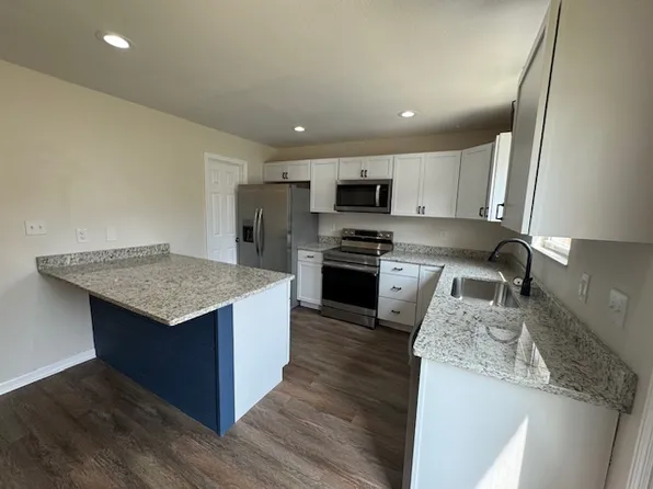 119 E Inskip Dr, Knoxville, TN