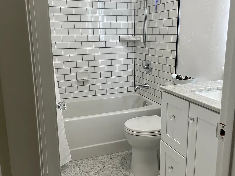 843 Grove Ave — Photo 13