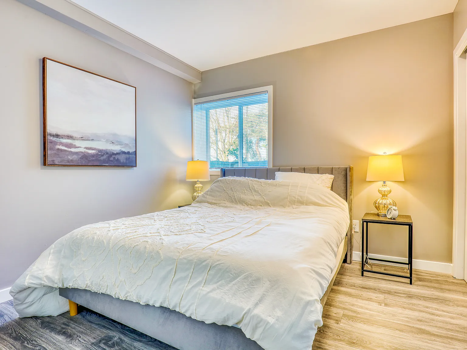 2 bed, 650 sqft, $2,590 — Photo 4