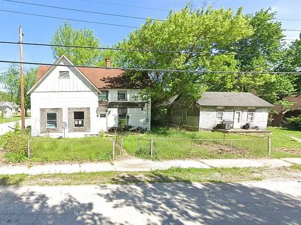 2197 N Main St, Seelyville, IN 47878