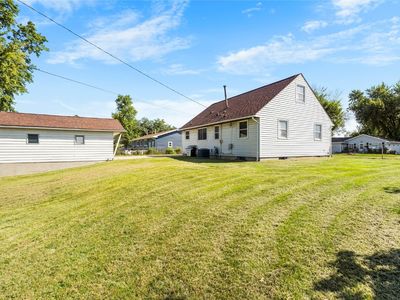 306 10th Ave, Hiawatha, IA, 52233