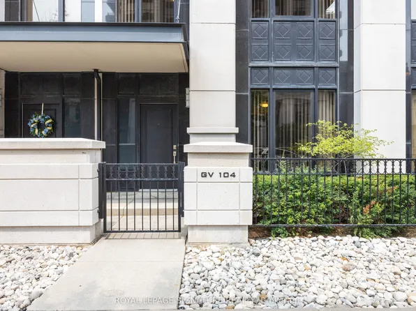 105 Harrison Garden Blvd, Toronto, ON